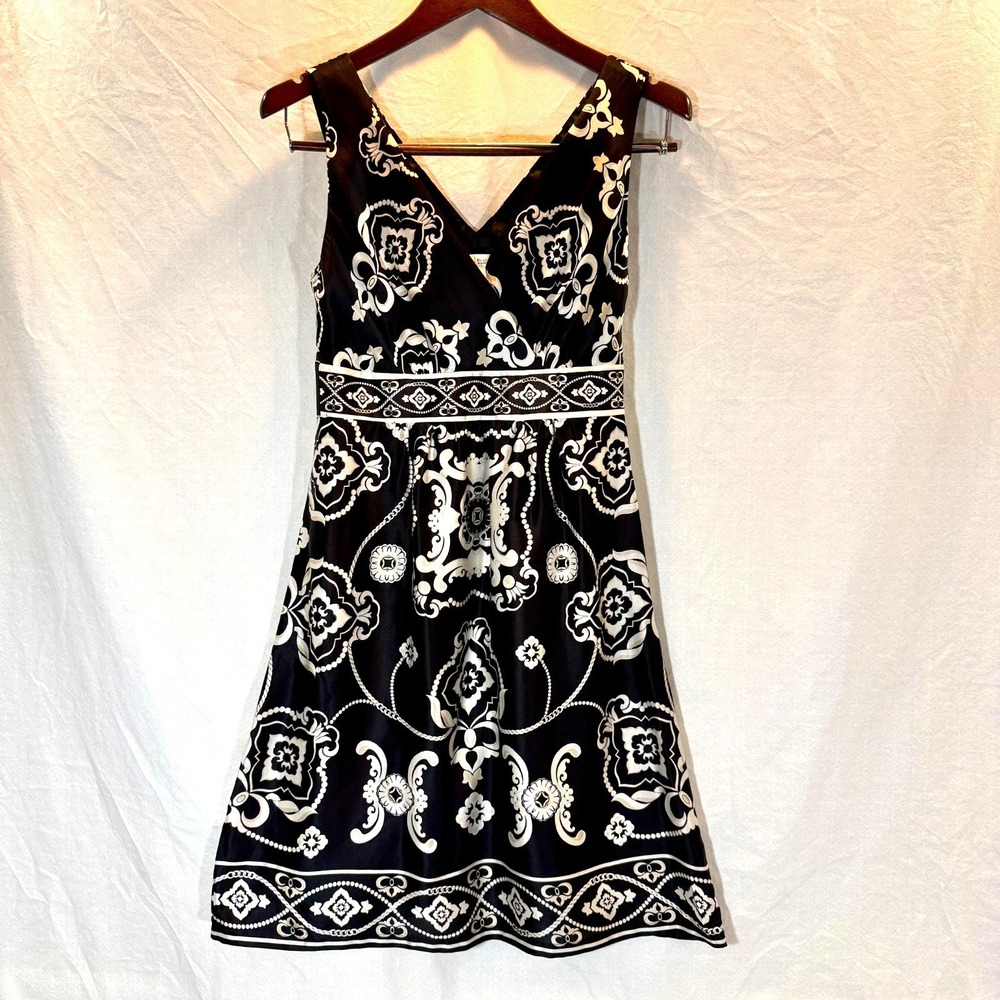 White House Black Market Silk Blk & White Print Dress Sz O